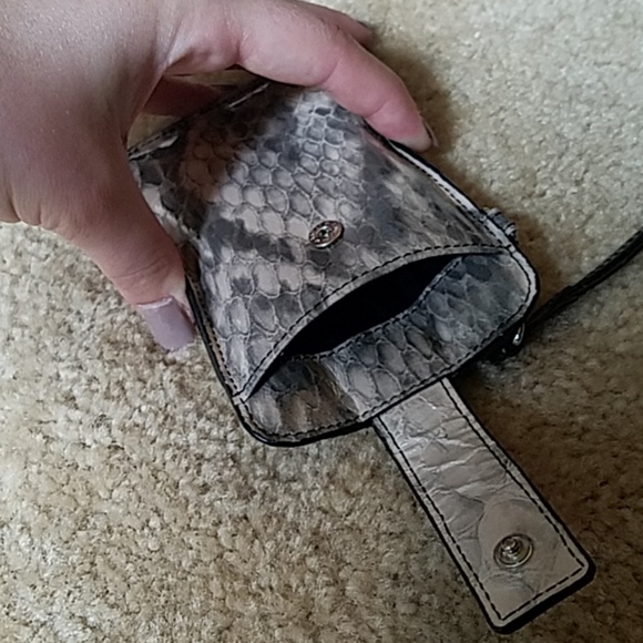 Phone case/wrislet - Picture 5 of 6